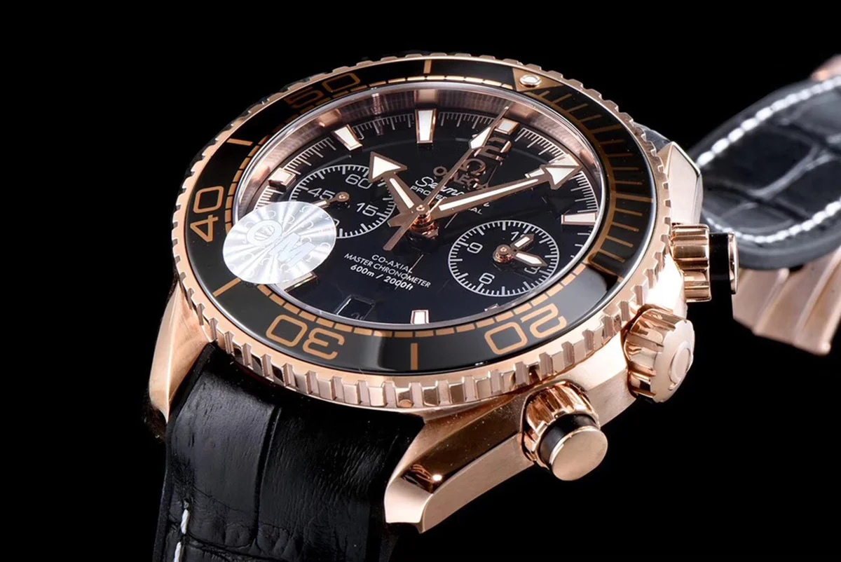 Seamaster Planet Ocean 600M 45.5mm Sedna™ Gold on Black Leather Strap