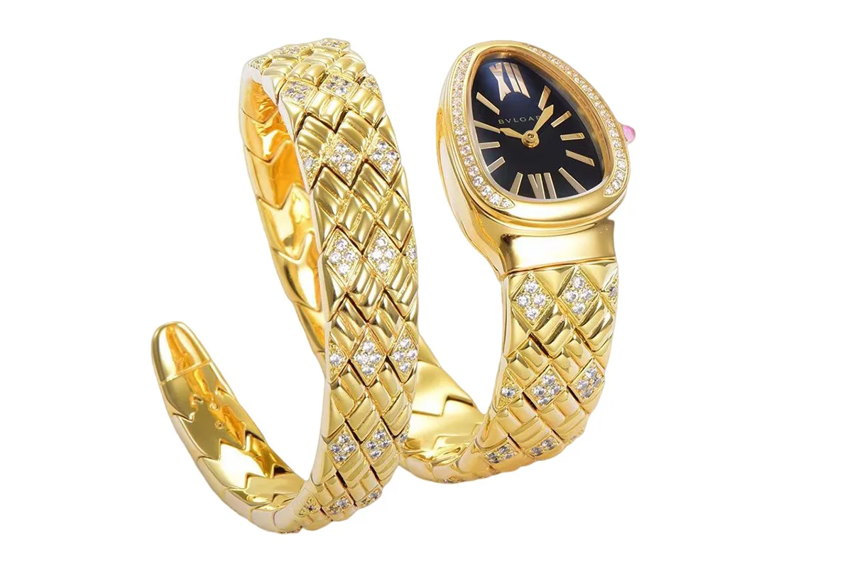 Serpenti Seduttori Watch Black Dial in Yellow Gold with Diamonds