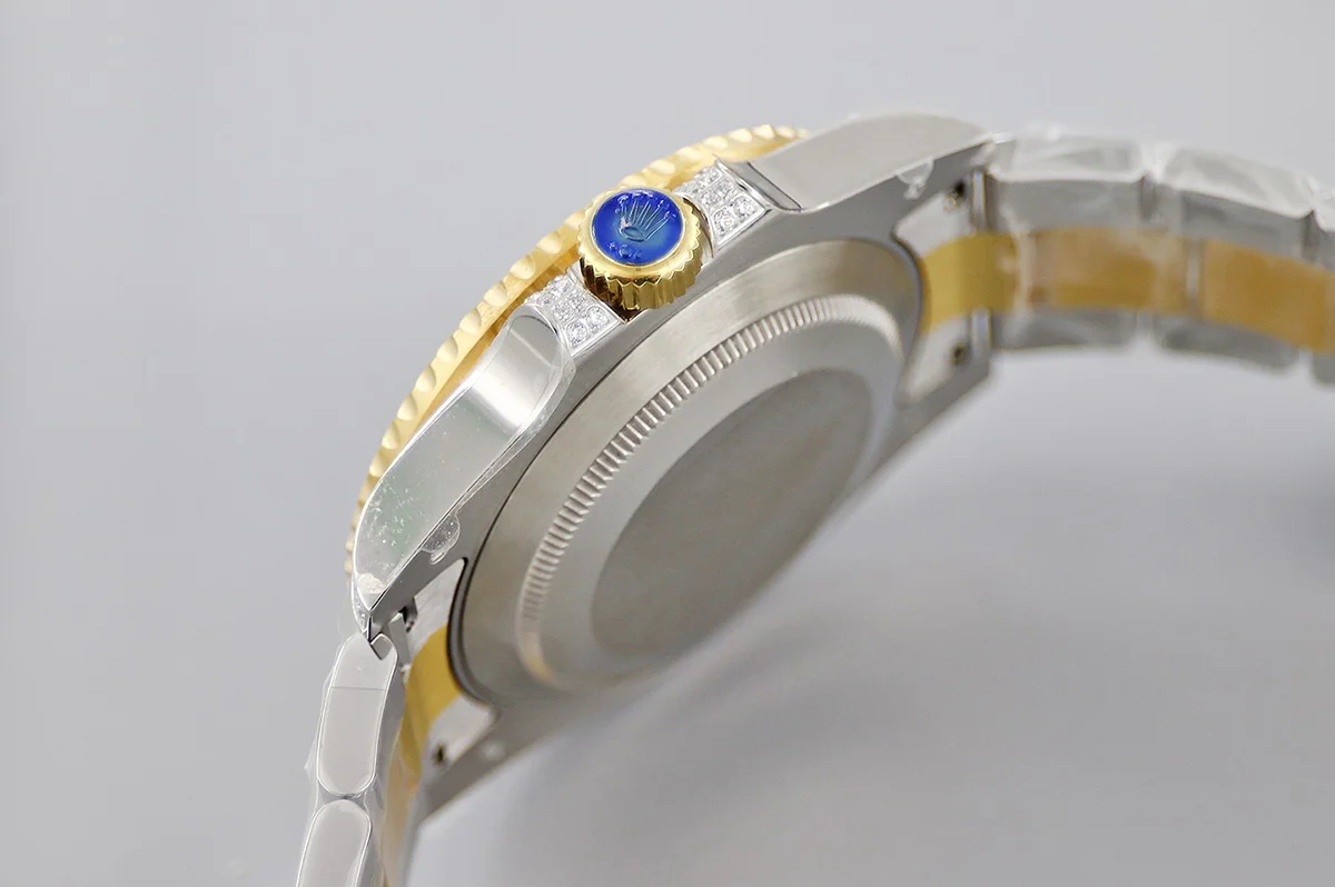 Submariner 116613LB Blue Dial in Steel/Yellow Gold with Diamonds Bezel