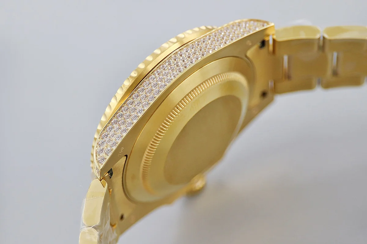 Submariner 116618LB Blue Dial in Yellow Gold with Diamonds