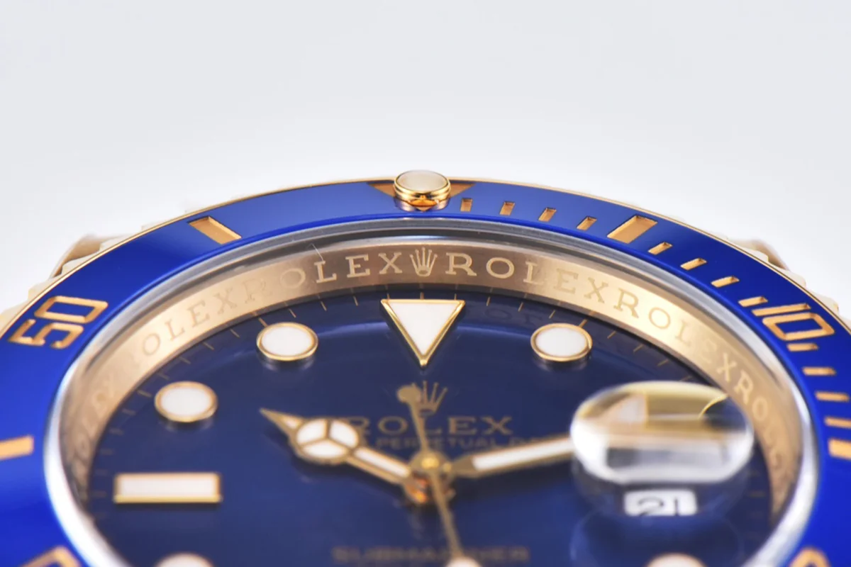 Submariner 40 116618LB Blue Ceramic in Gold