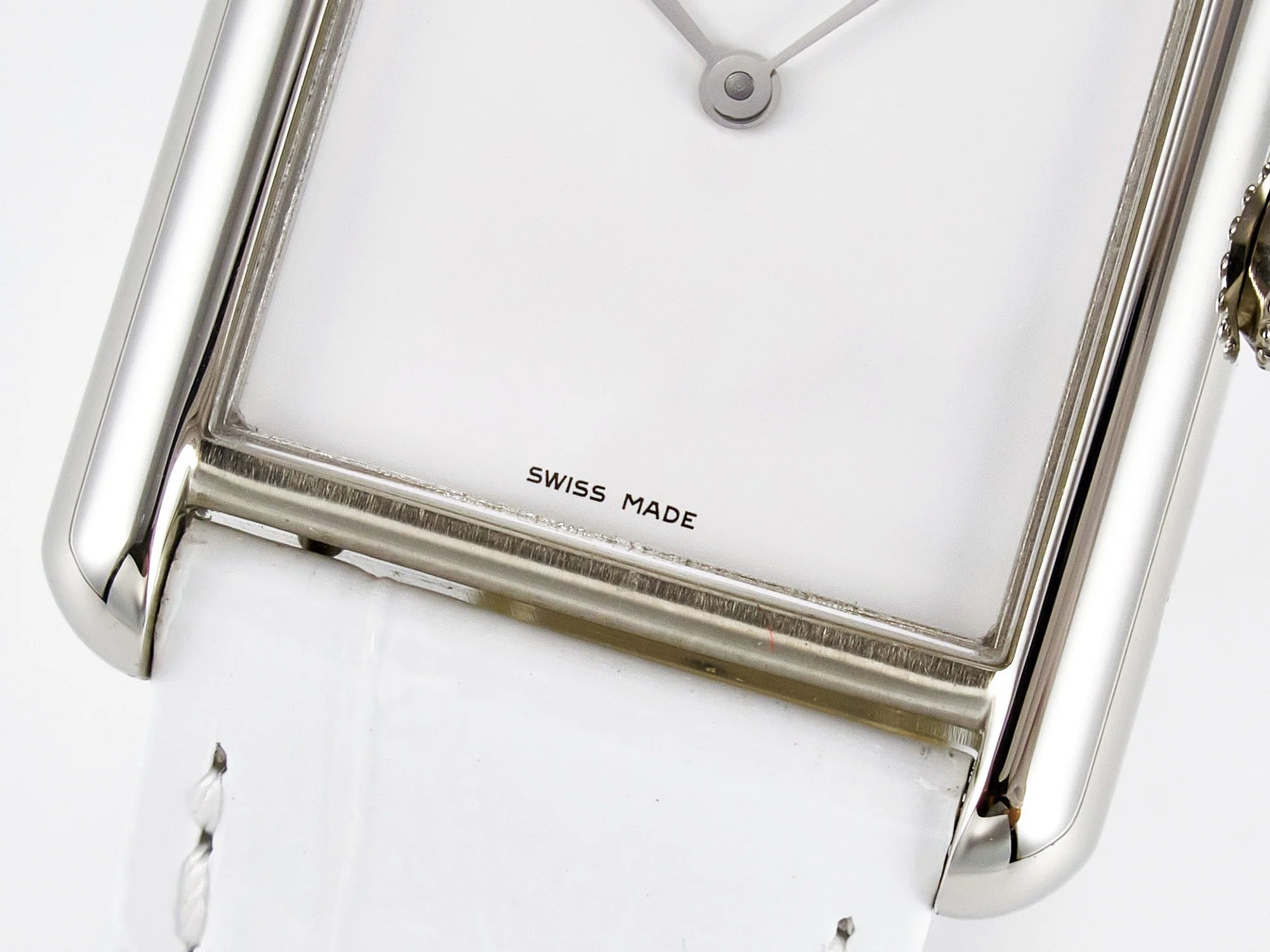 Tank Must Large SS 33.7mm DRF 1:1 Best Edition White Dial on White Leather Strap Swiss Quartz