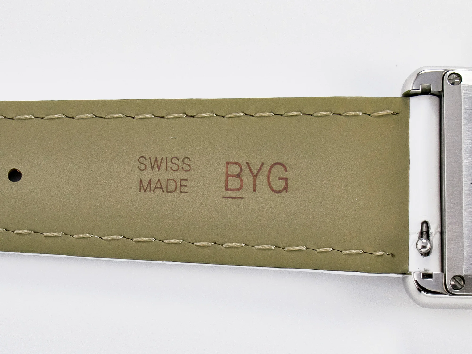 Tank Must Large SS 33.7mm DRF 1:1 Best Edition White Dial on White Leather Strap Swiss Quartz