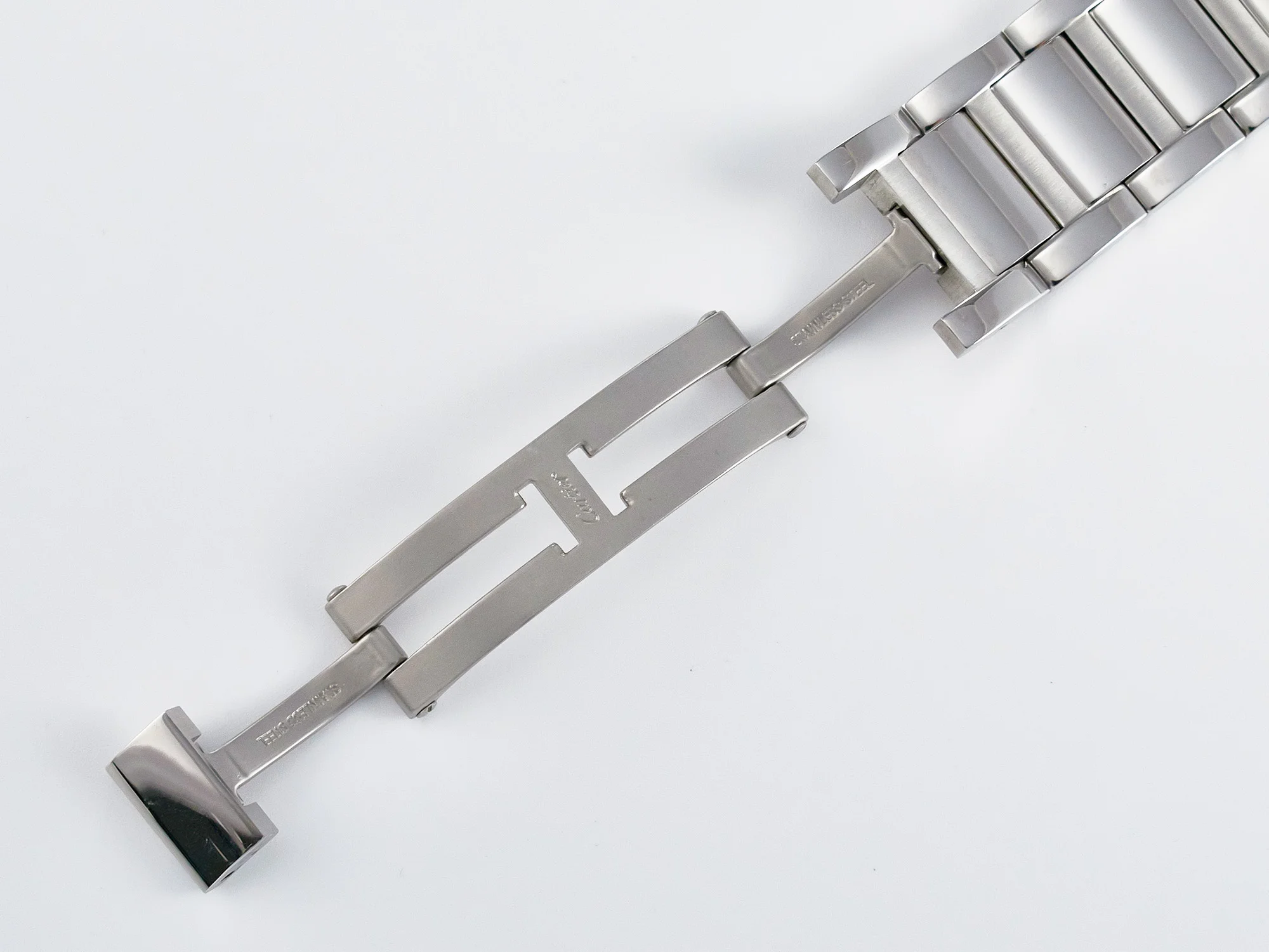 Tank Must SS 33.7mm DRF 1:1 Best Edition White Dial on SS Bracelet Jap Quartz